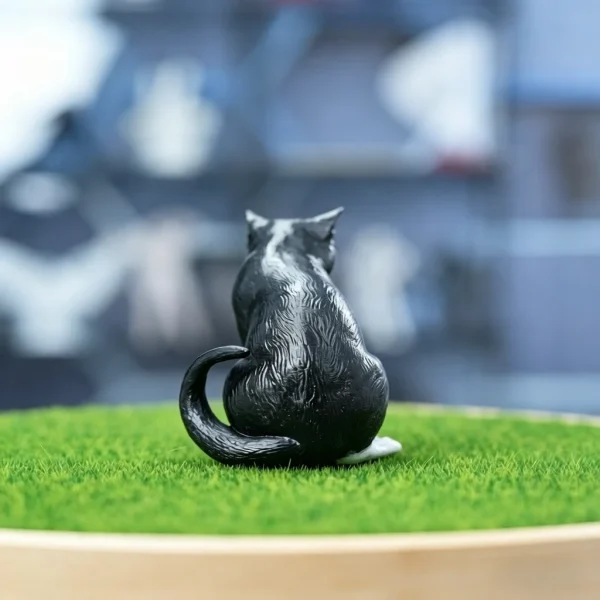 Cute Sitting Black & White Cat Resin Model Educational Toy